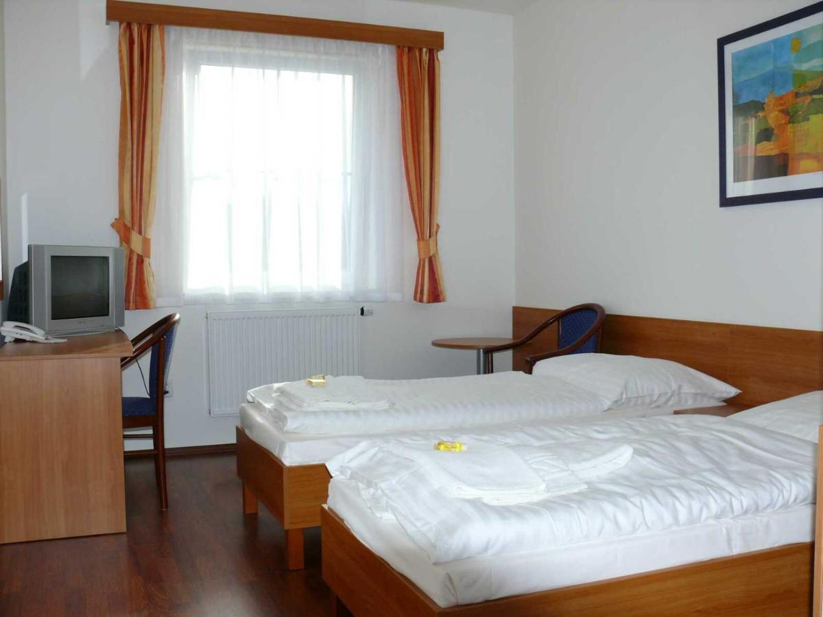 Hasicsky Hotel Přibyslav 外观 照片