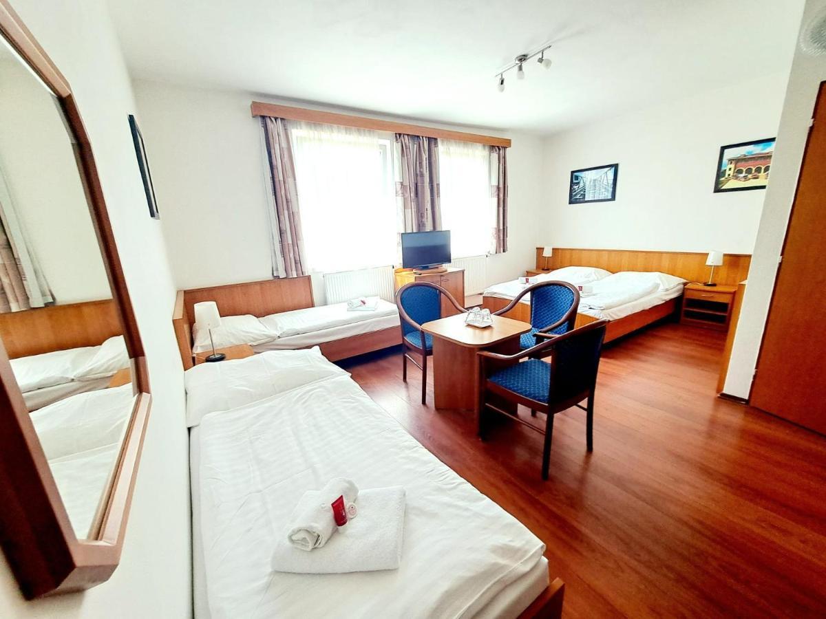 Hasicsky Hotel Přibyslav 外观 照片